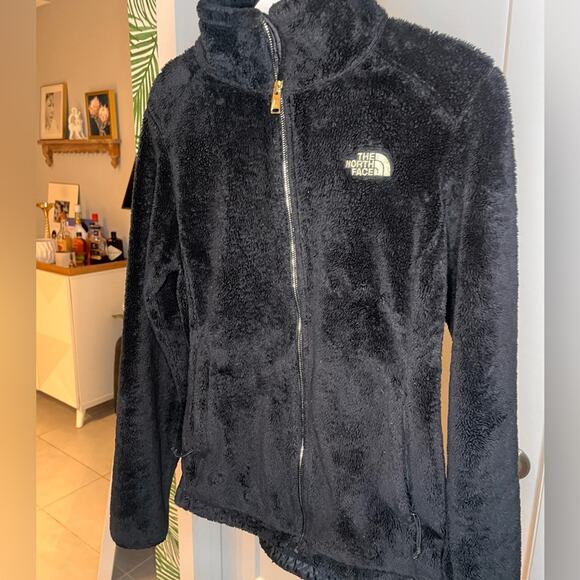 The North Face Osito Jacket in Black with Gold Logo, Preowned, Size small - Picture 4 of 9